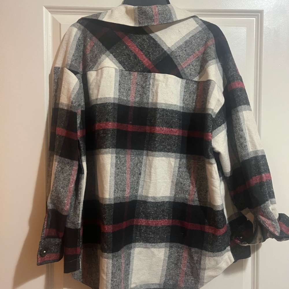 Plaid Button-Up Jacket - Picture 3 of 4